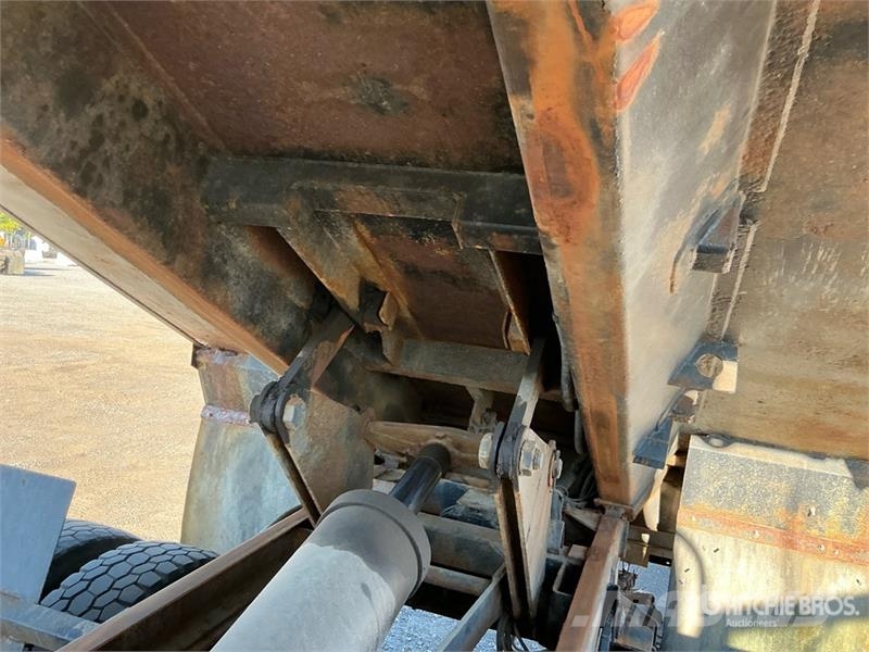 Sterling L8500 4x2 Snow Plow Truck Pilsētas atkritumvedēji