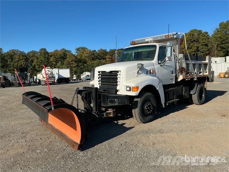 Sterling L8500 4x2 Snow Plow Truck Pilsētas atkritumvedēji