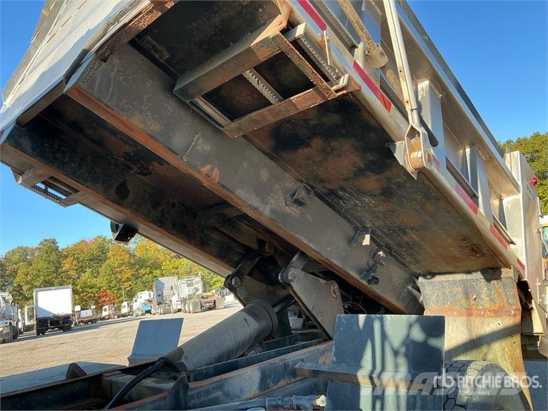 Sterling L8500 4x2 Snow Plow Truck Pilsētas atkritumvedēji