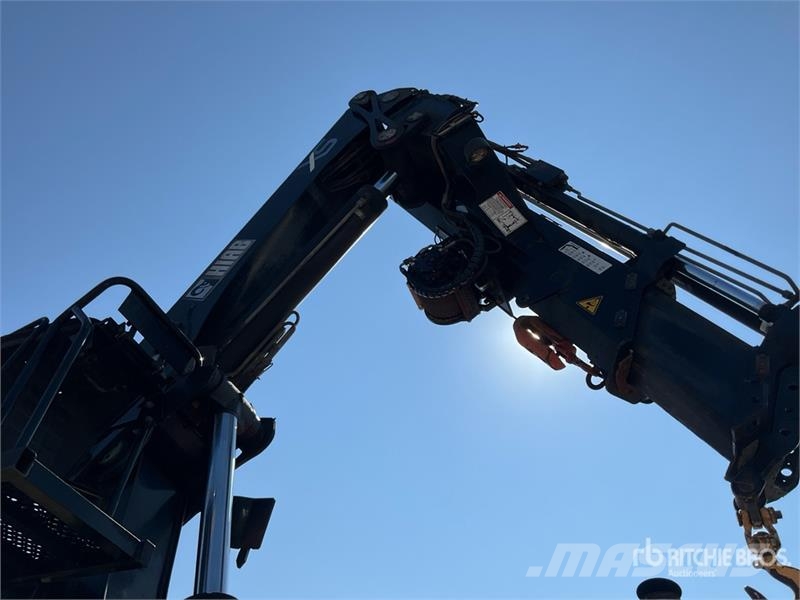 Sterling L9500 6x4 Hooklift Truck w/ Hiab Knuckle Boom Camiones polibrazo
