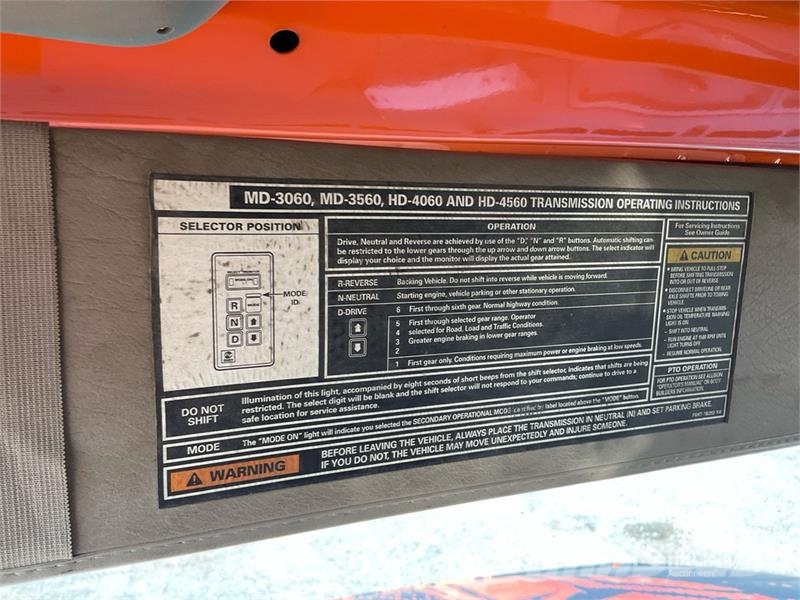 Sterling L9500 6x4 Hooklift Truck w/ Hiab Knuckle Boom Camiones polibrazo
