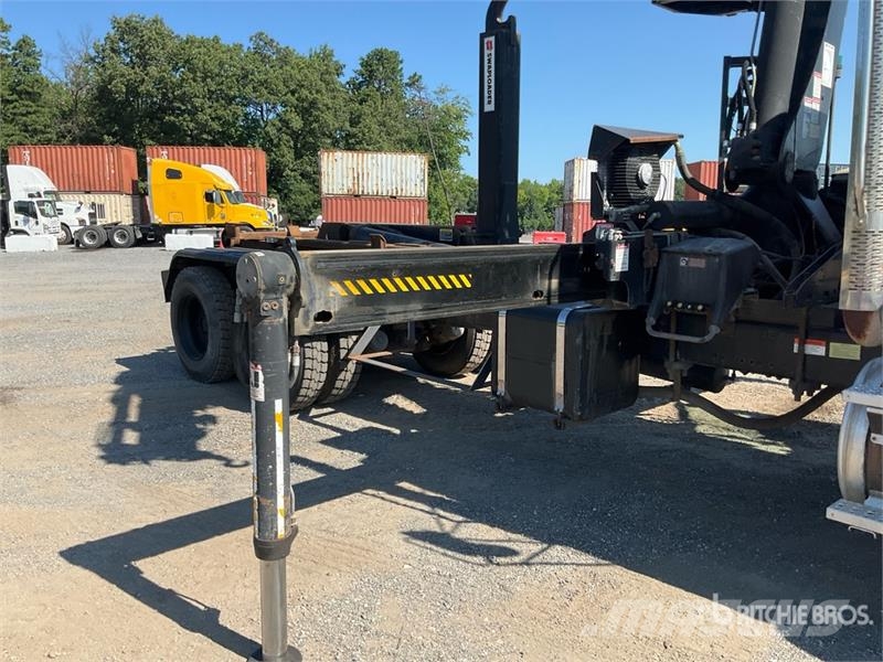 Sterling L9500 6x4 Hooklift Truck w/ Hiab Knuckle Boom Camiones polibrazo