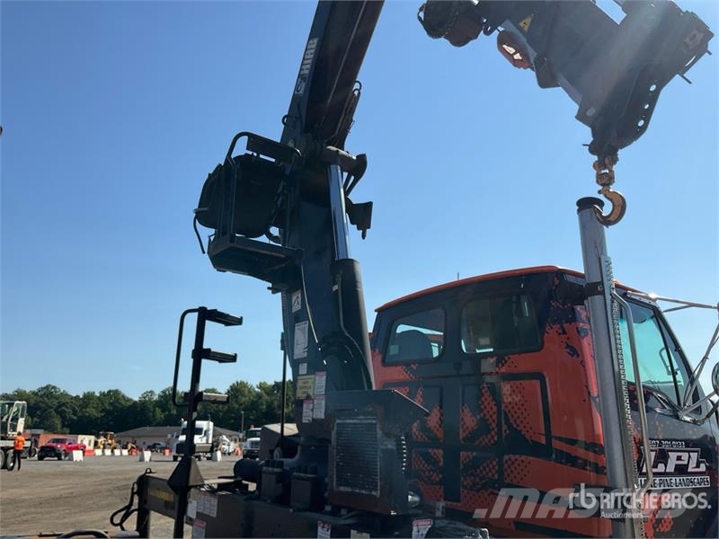 Sterling L9500 6x4 Hooklift Truck w/ Hiab Knuckle Boom Camiones polibrazo
