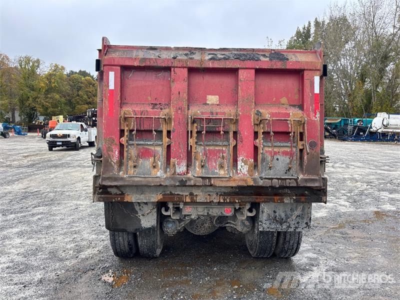 Sterling LT8500 Sora- ja kippiautot