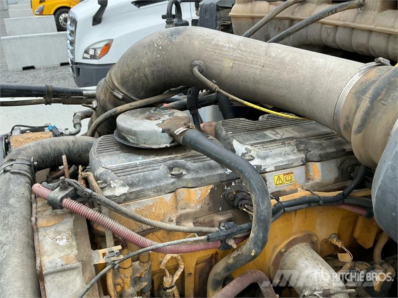 Sterling LT9500 Camion ribaltabili