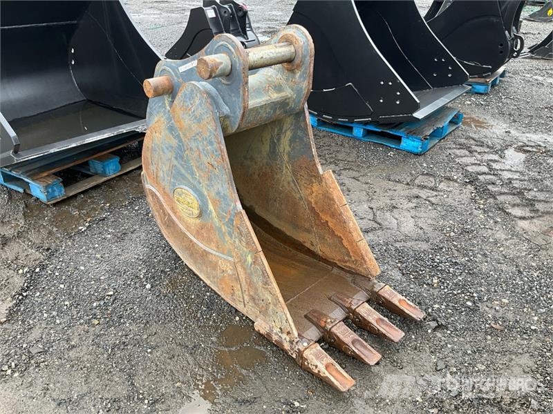Strickland 24 in Excavator Bucket Κουβάδες