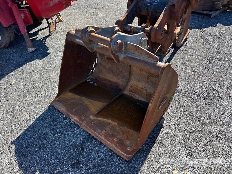 Strickland 48 in Cleanup Excavator Bucket Bakken