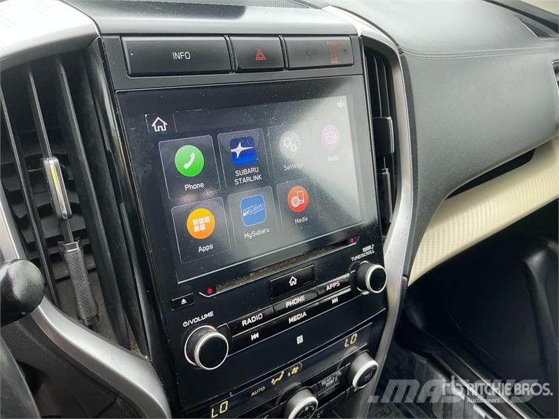 Subaru Ascent AWD SUV Avtomobili