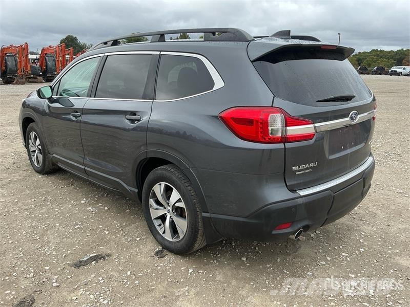Subaru Ascent AWD SUV Avtomobili