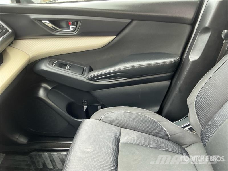 Subaru Ascent AWD SUV Avtomobili