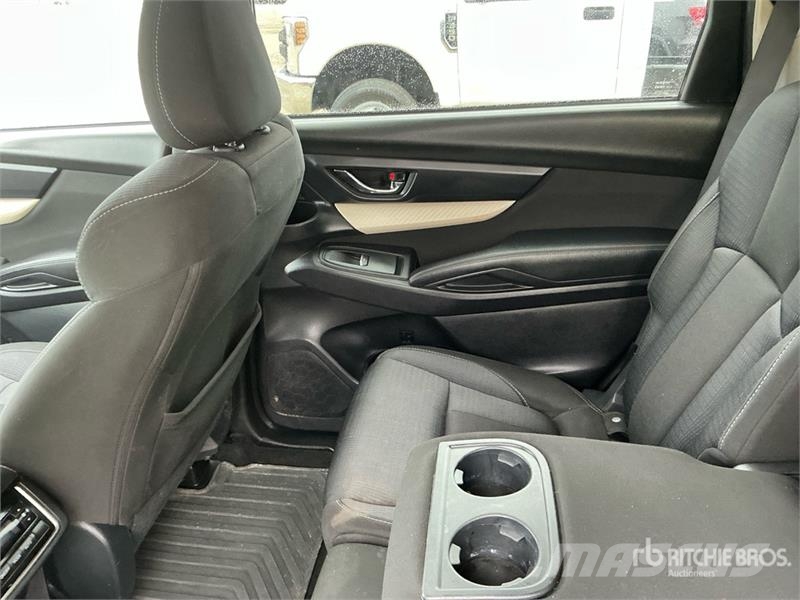Subaru Ascent AWD SUV Avtomobili