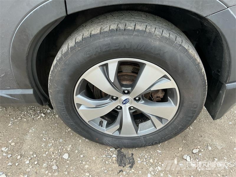 Subaru Ascent AWD SUV Avtomobili