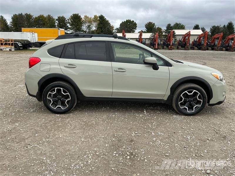 Subaru Crosstrek XV AWD SUV Avtomobili