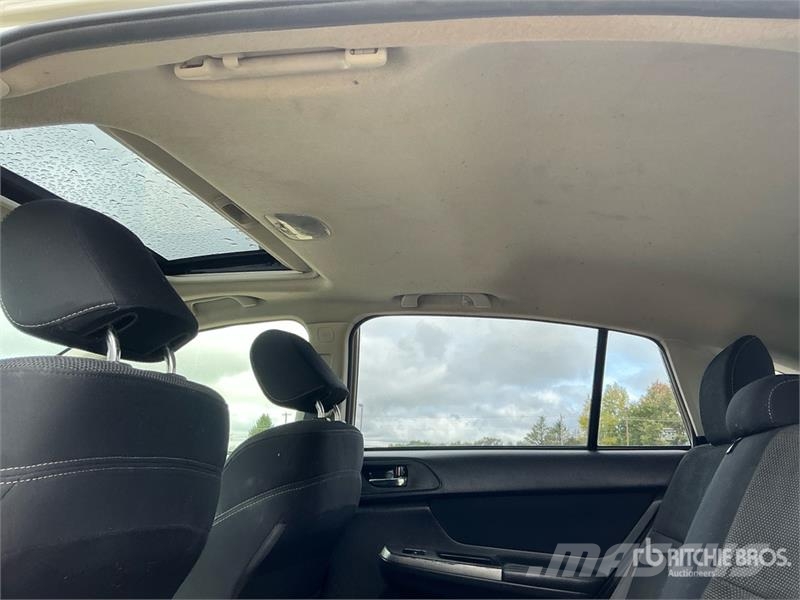 Subaru Crosstrek XV AWD SUV Avtomobili