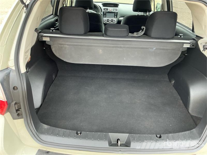 Subaru Crosstrek XV AWD SUV Avtomobili