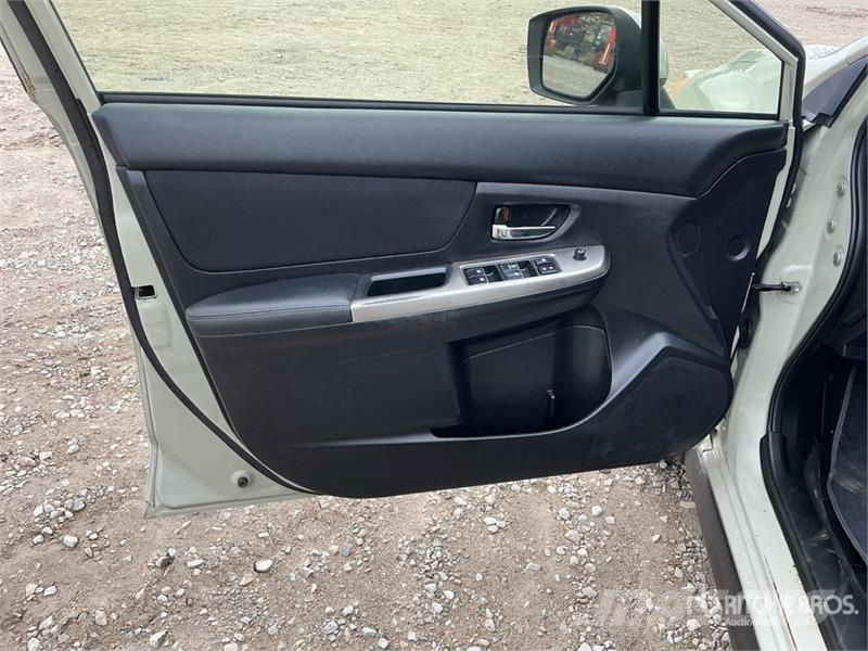 Subaru Crosstrek XV AWD SUV Avtomobili