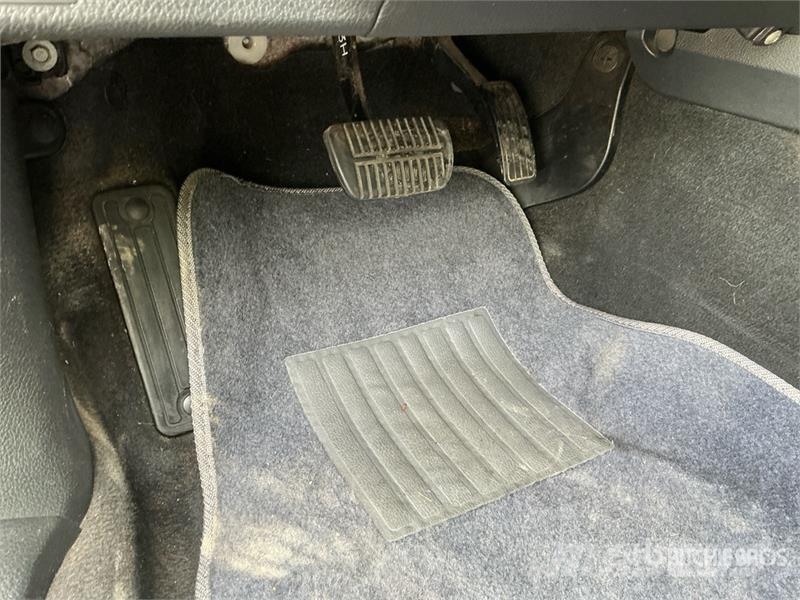 Subaru Crosstrek XV AWD SUV Avtomobili