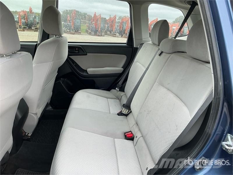 Subaru Forester AWD SUV Avtomobili