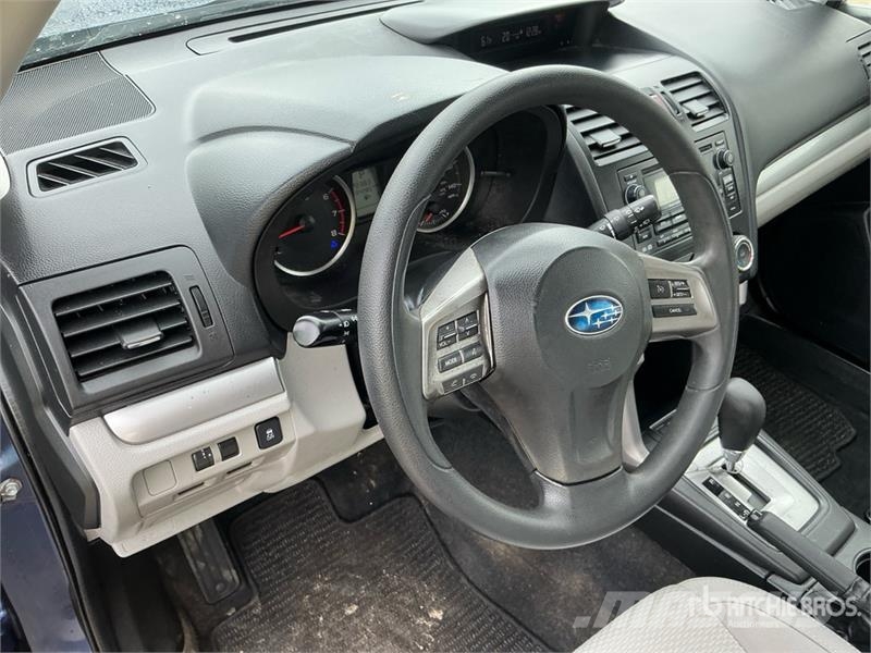 Subaru Forester AWD SUV Avtomobili