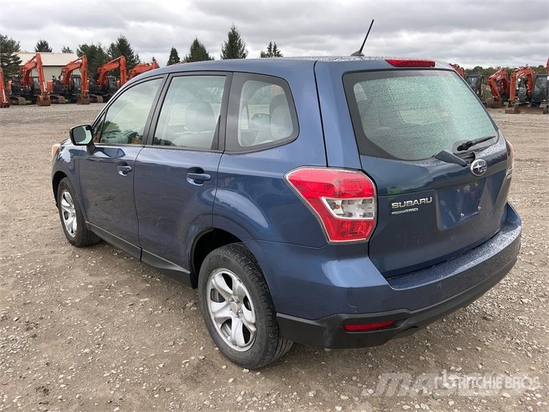 Subaru Forester AWD SUV Avtomobili