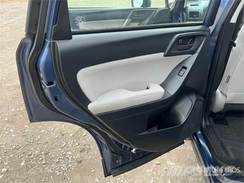 Subaru Forester AWD SUV Avtomobili