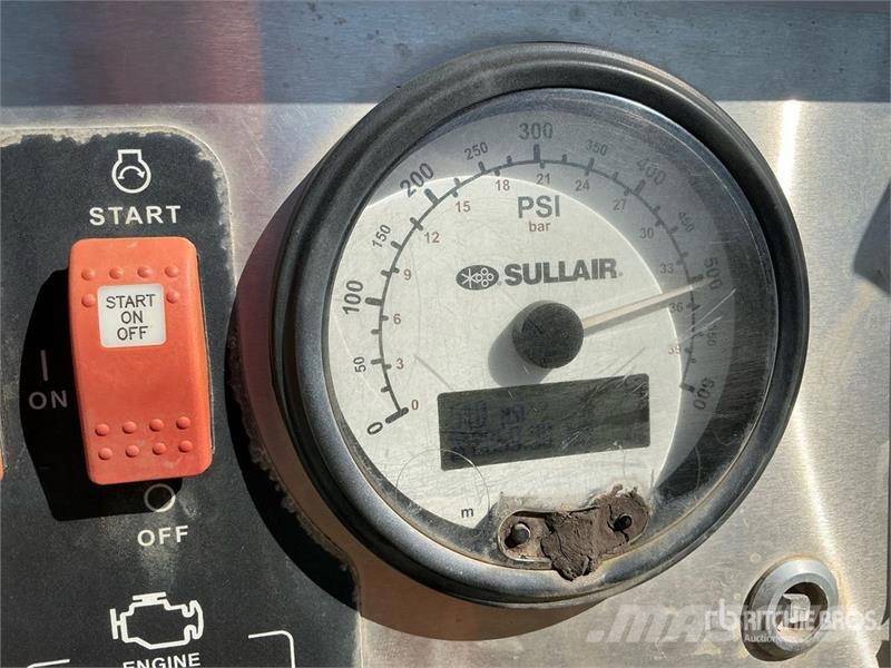 Sullair 1150XH 1150 cfm Mobile Air Compressor 콤푸레샤