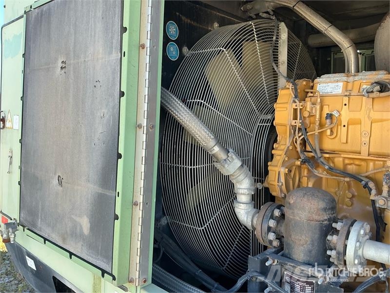 Sullair 1150XH 1150 cfm Mobile Air Compressor 콤푸레샤