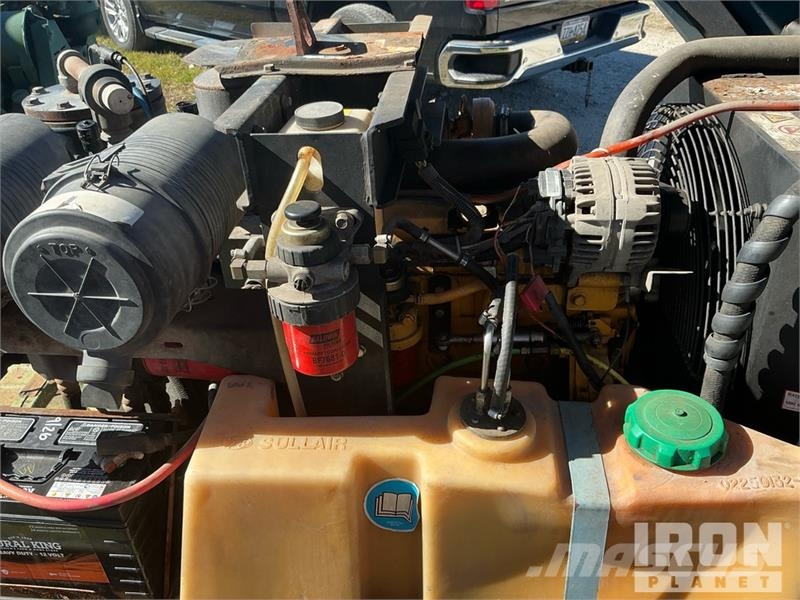 Sullair 49HP185DPQ JDi4 185 cfm Mobile Air Compressor 空氣壓縮機