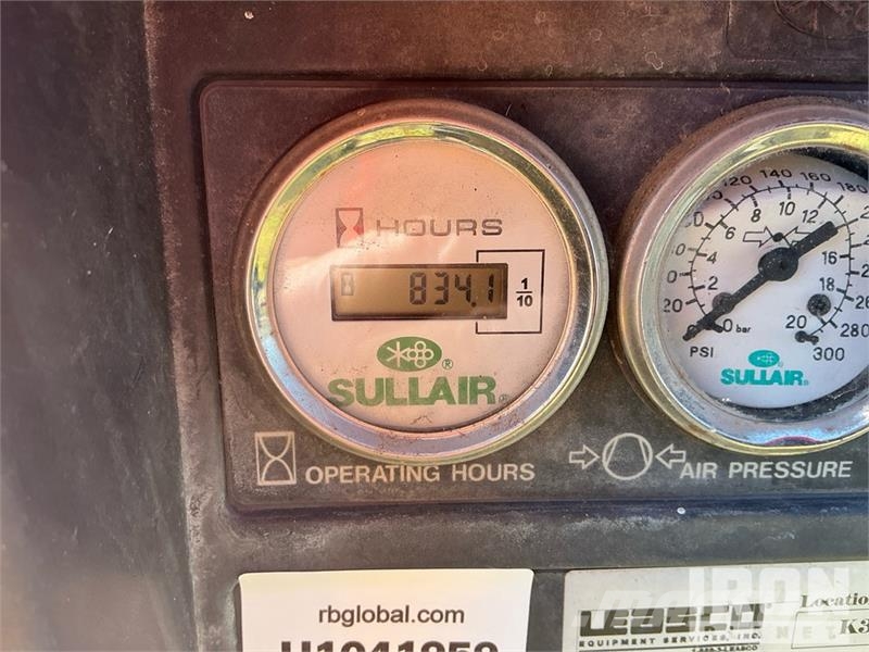Sullair 49HP185DPQ JDi4 185 cfm Mobile Air Compressor 空氣壓縮機