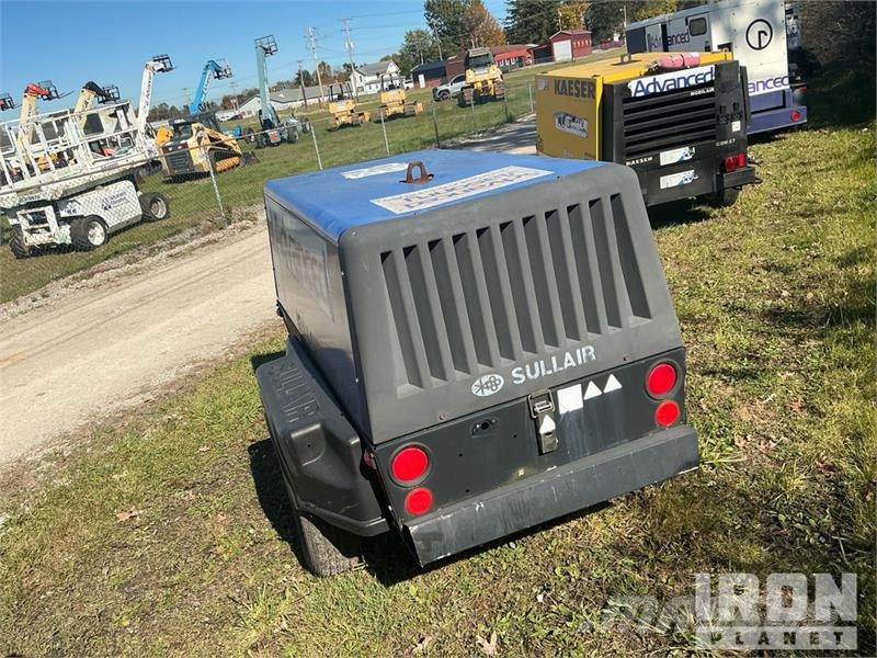 Sullair 49HP185DPQ JDi4 185 cfm Mobile Air Compressor 空氣壓縮機
