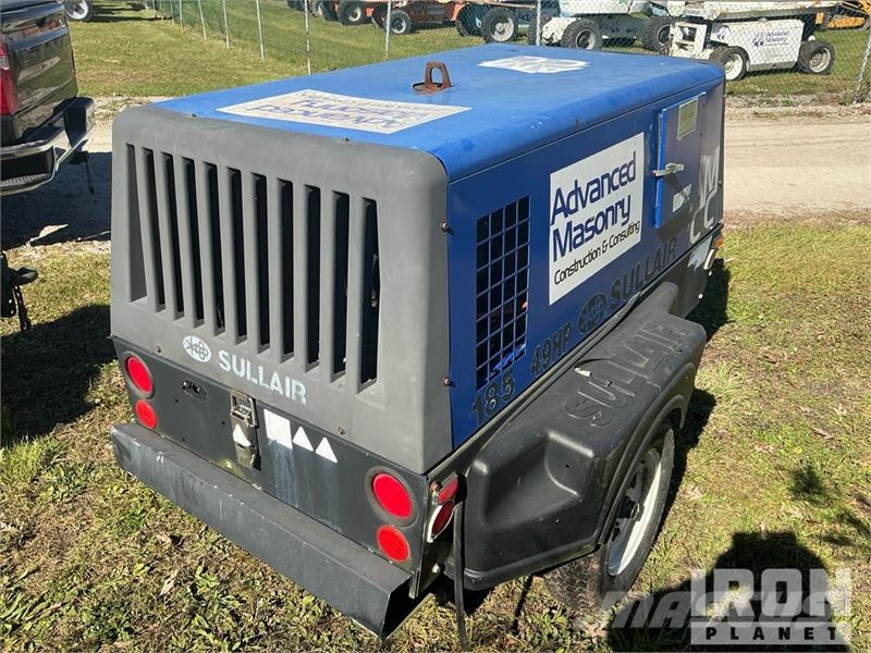 Sullair 49HP185DPQ JDi4 185 cfm Mobile Air Compressor 空氣壓縮機