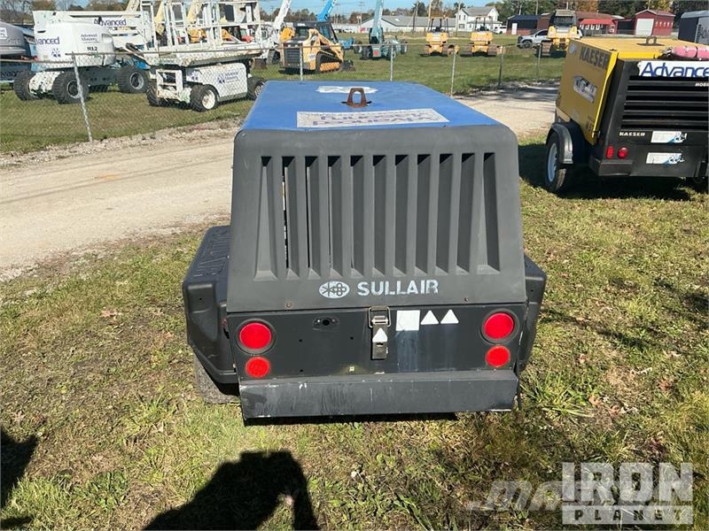 Sullair 49HP185DPQ JDi4 185 cfm Mobile Air Compressor 空氣壓縮機