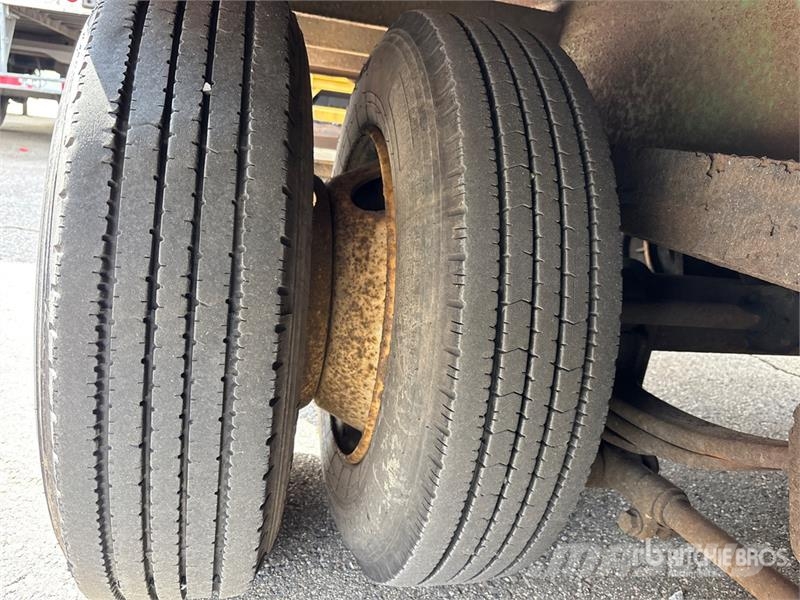 Superline DO20T492CDU 40 ft T/A Sliding Axle Container Trail Remolques portacontenedores