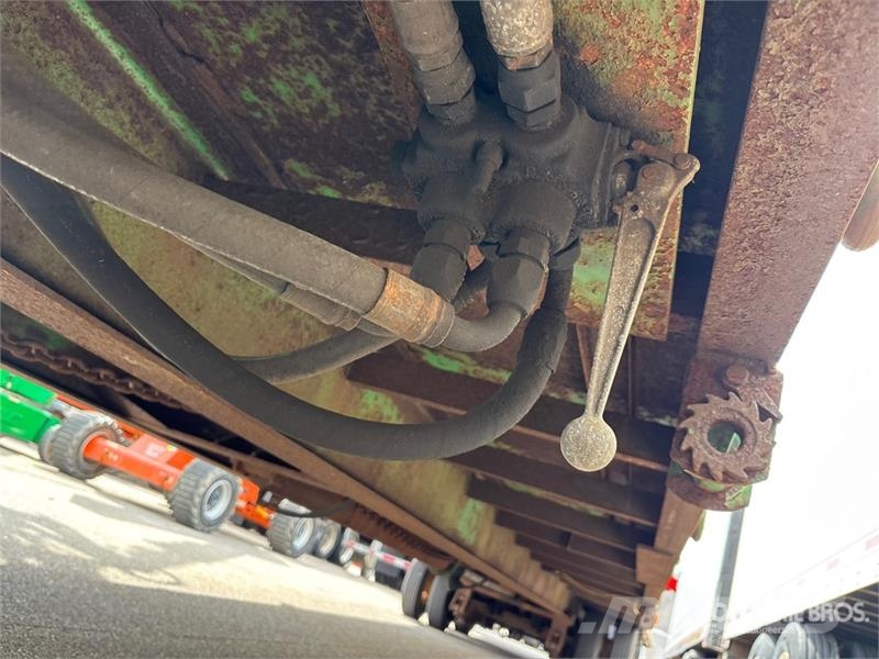 Superline DO20T492CDU 40 ft T/A Sliding Axle Container Trail Remolques portacontenedores
