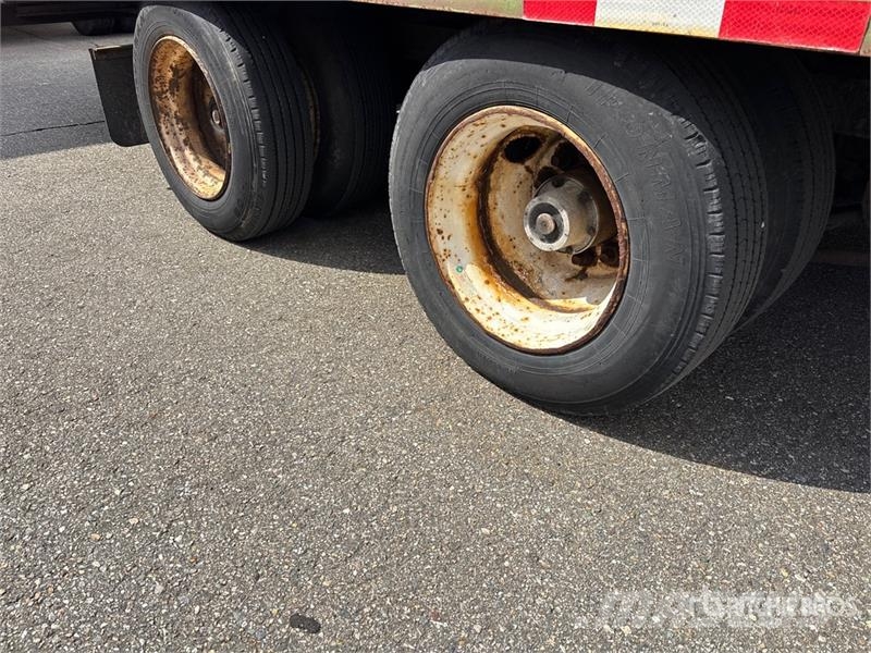 Superline DO20T492CDU 40 ft T/A Sliding Axle Container Trail مقطورات حاويات