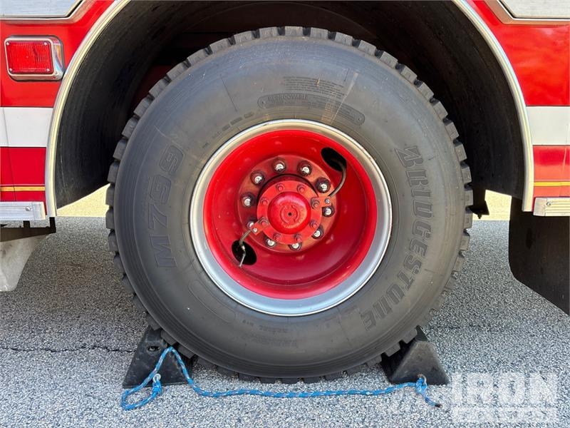 Sutphen Deluge 4x2 Crew Cab Fire Truck Hasičské vozy
