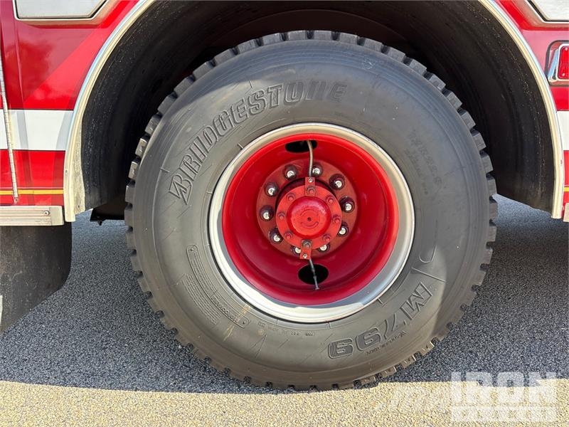 Sutphen Deluge 4x2 Crew Cab Fire Truck Hasičské vozy