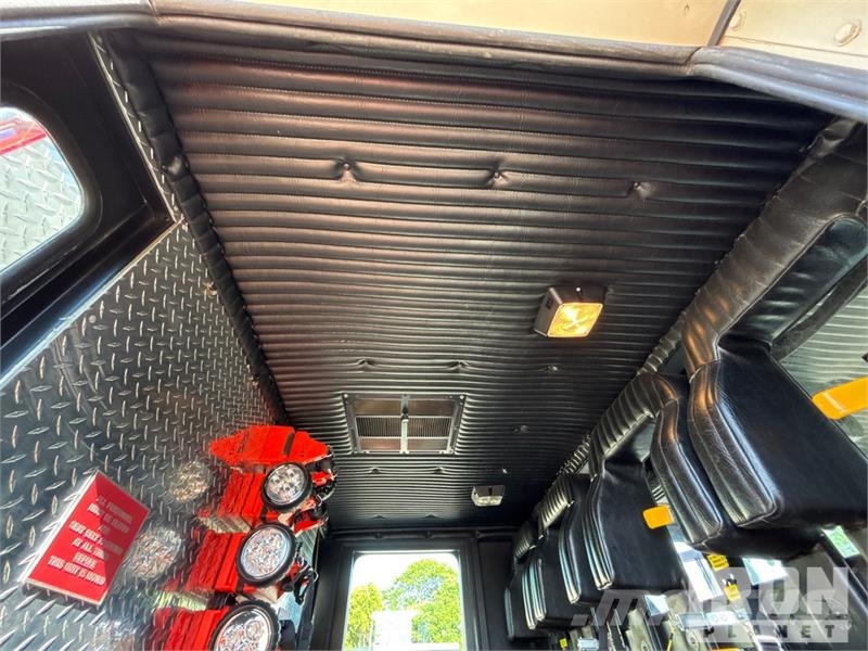 Sutphen Deluge 4x2 Crew Cab Fire Truck Hasičské vozy