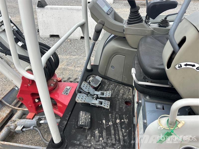 Takeuchi TB225R Miniexcavadoras