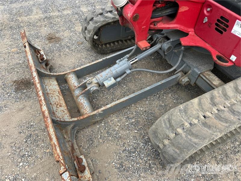 Takeuchi TB225R Miniexcavadoras