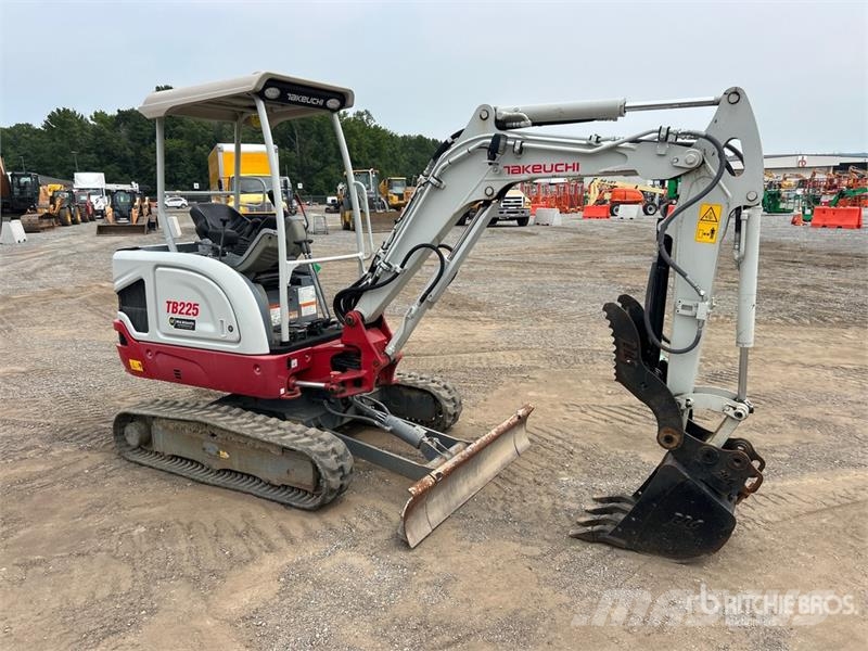 Takeuchi TB225R Miniexcavadoras