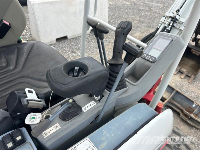 Takeuchi TB225R Miniexcavadoras