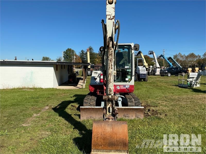 Takeuchi TB250 Mini rýpadla < 7t
