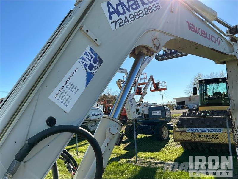 Takeuchi TB250 Mini rýpadla < 7t