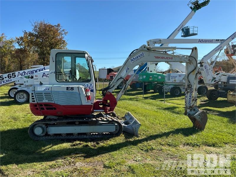 Takeuchi TB250 Mini rýpadla < 7t