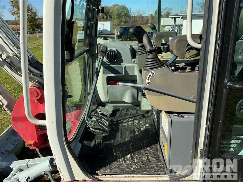 Takeuchi TB250 Mini rýpadla < 7t