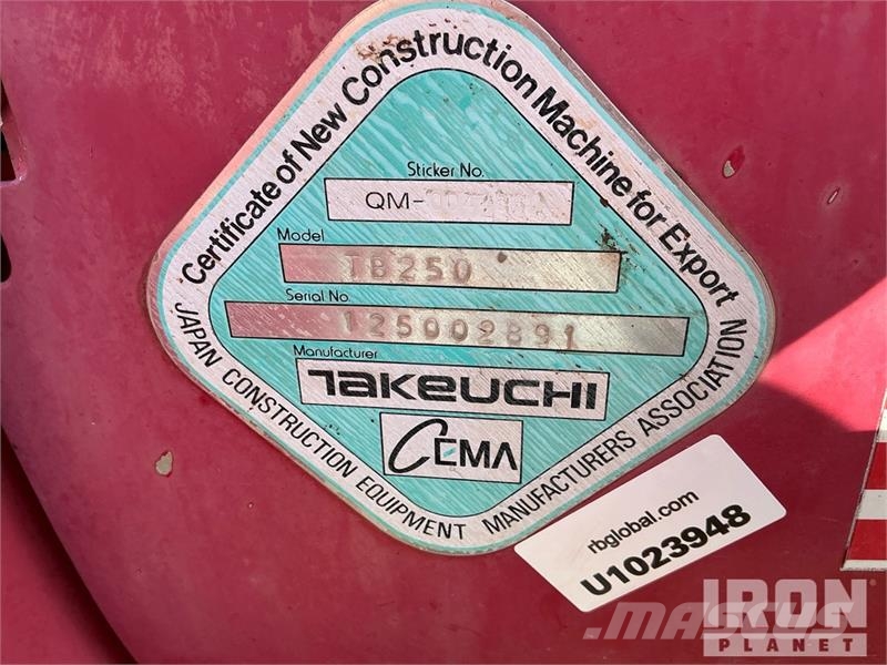 Takeuchi TB250 Mini rýpadla < 7t