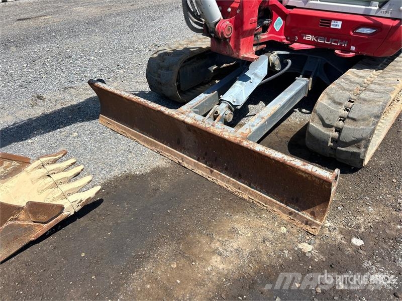 Takeuchi TB370CR Tracked Excavator Bageri gusjeničari