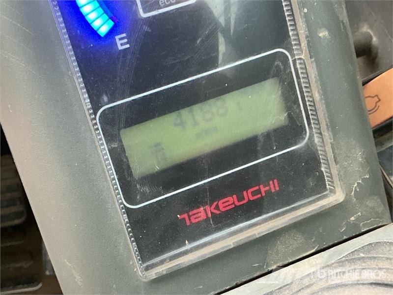 Takeuchi TL10 Skid steer mini nakladalci
