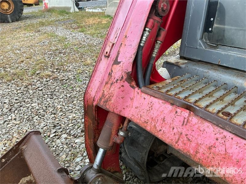 Takeuchi TL10 Skid steer mini nakladalci